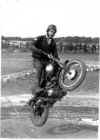 Cross puch.jpg (360101 octets)